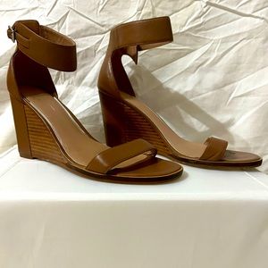 NEW Linea Paolo Elodie Wedge Sandal Brown